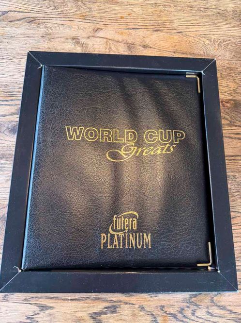 Hovedbilde World Cup Greats Futera Leatherbound album 1998   ...